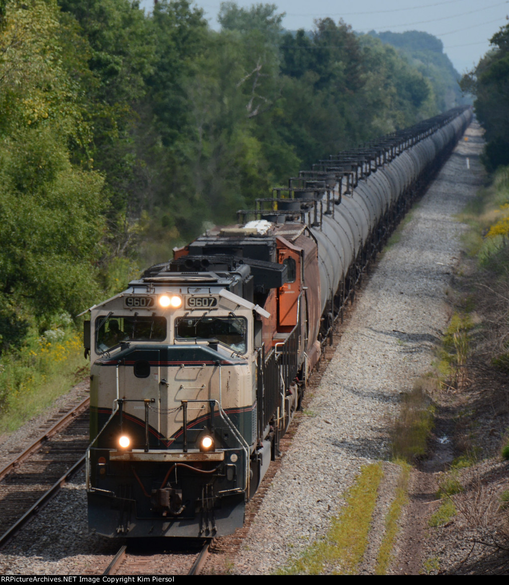 BNSF 9607 CSX Train K040 Crude Oil Loads